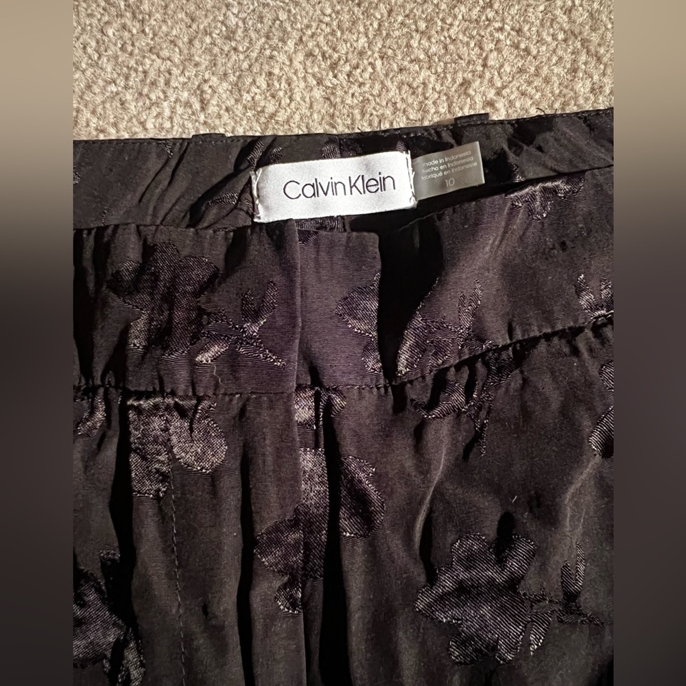 Calvin Klein Silk flower pants